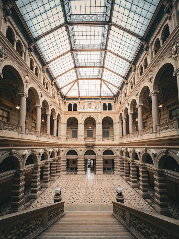 Explore the grand architecture of Justizpalast in Vienna, showcasing intricate classical design.